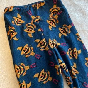 LuLaRoe Halloween pumpkin scarecrow kids leggings S/M